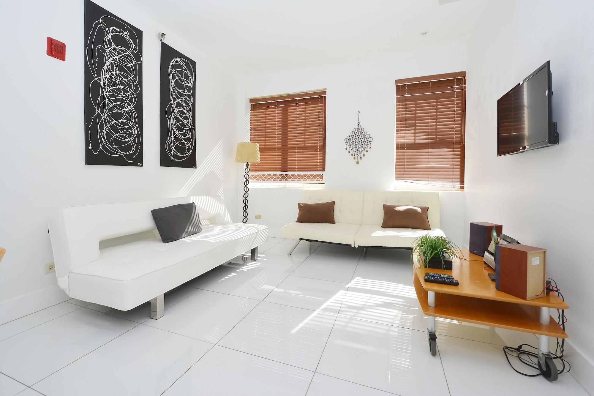 מיאמי ביץ' First Street Apartments מראה חיצוני תמונה