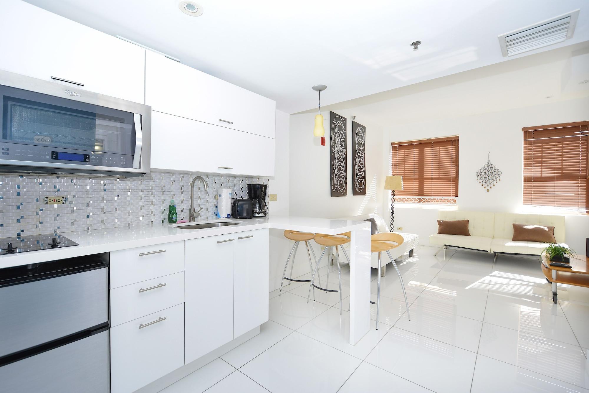 מיאמי ביץ' First Street Apartments מראה חיצוני תמונה