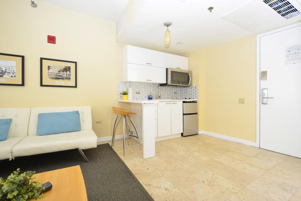 מיאמי ביץ' First Street Apartments מראה חיצוני תמונה