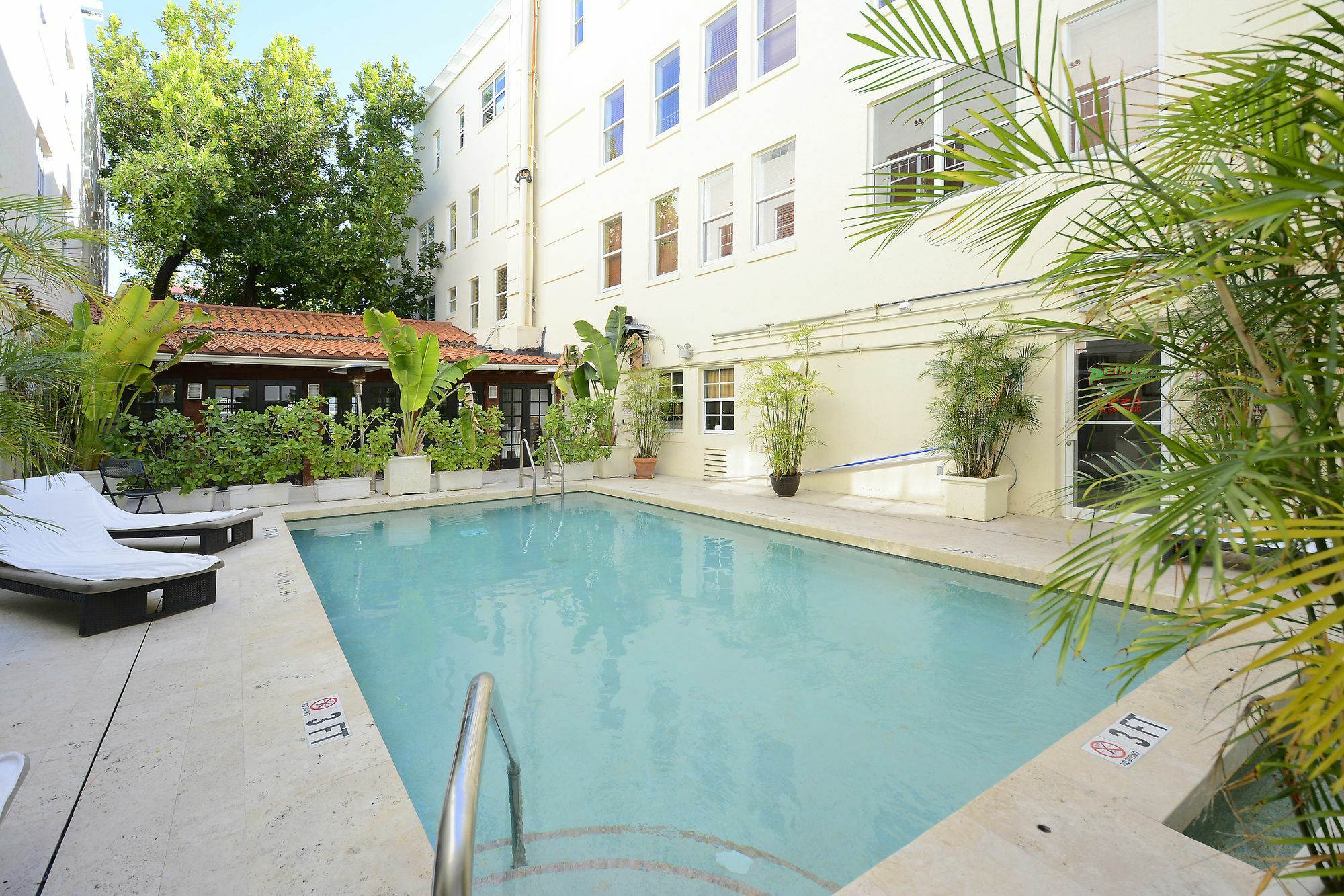 מיאמי ביץ' First Street Apartments מראה חיצוני תמונה